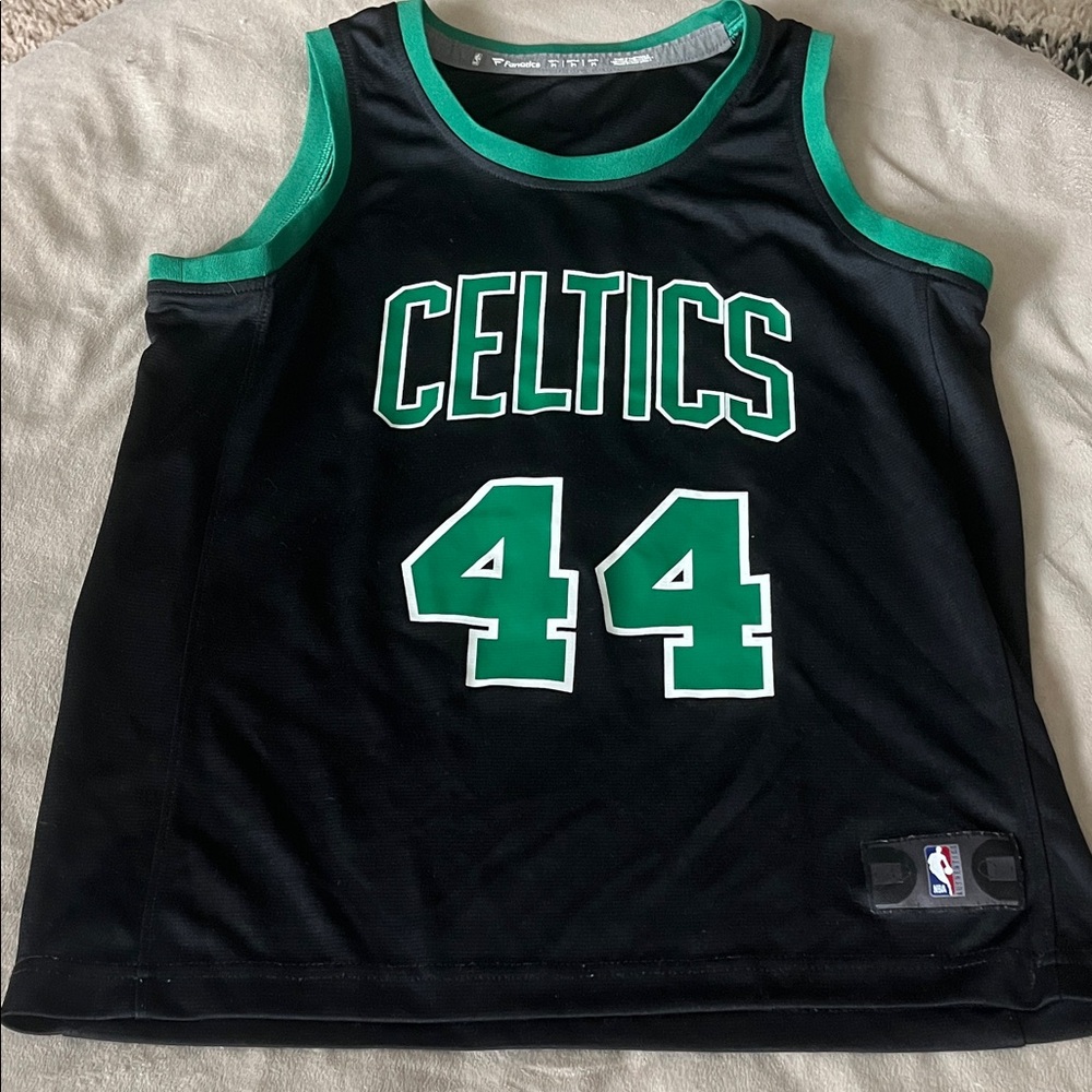 Fanatics Black and Green Boston Celtics Top #44 size Youth Medium